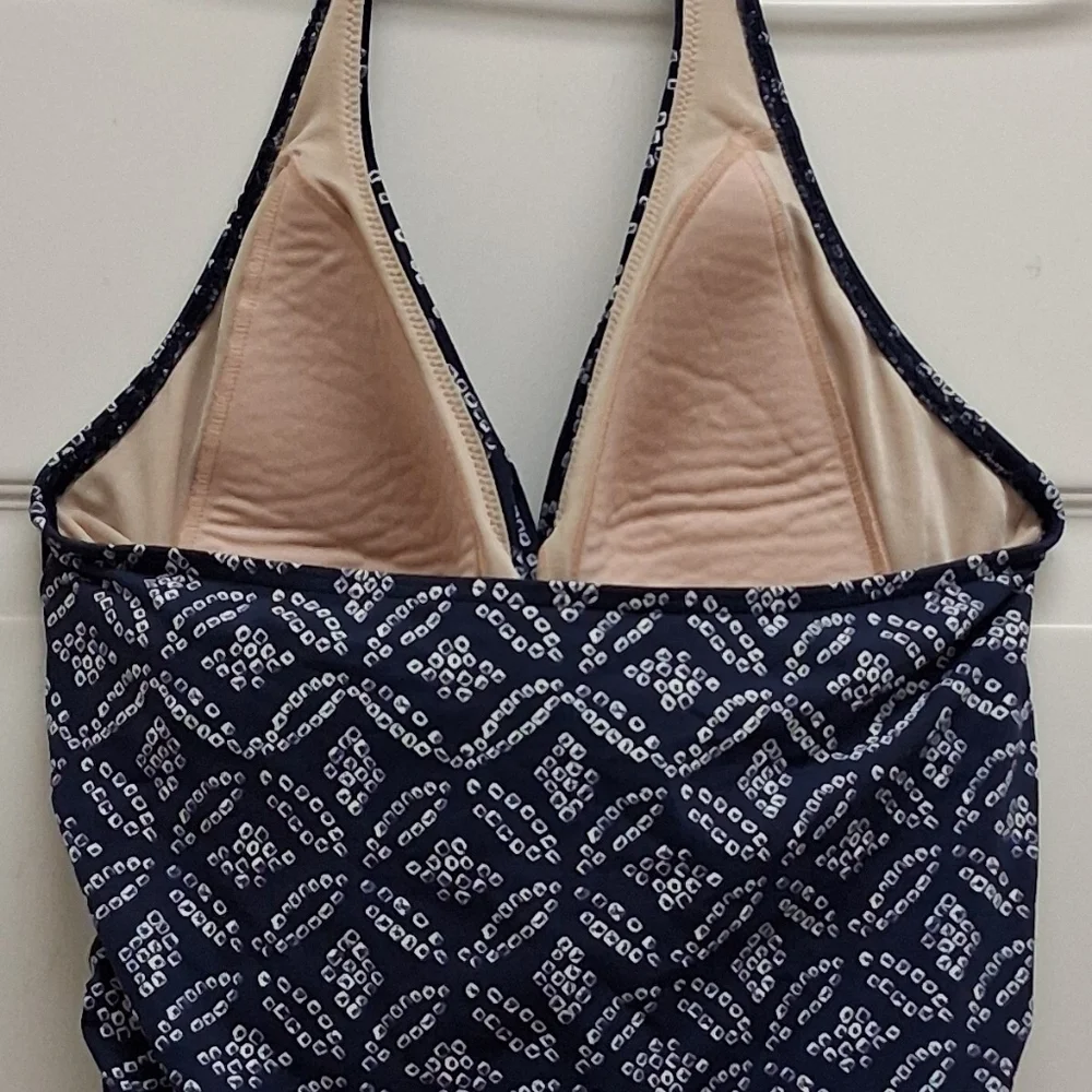 Lands End Twist Front Halter Tankini Top Size 10D Blue Slimming Ruched Padded